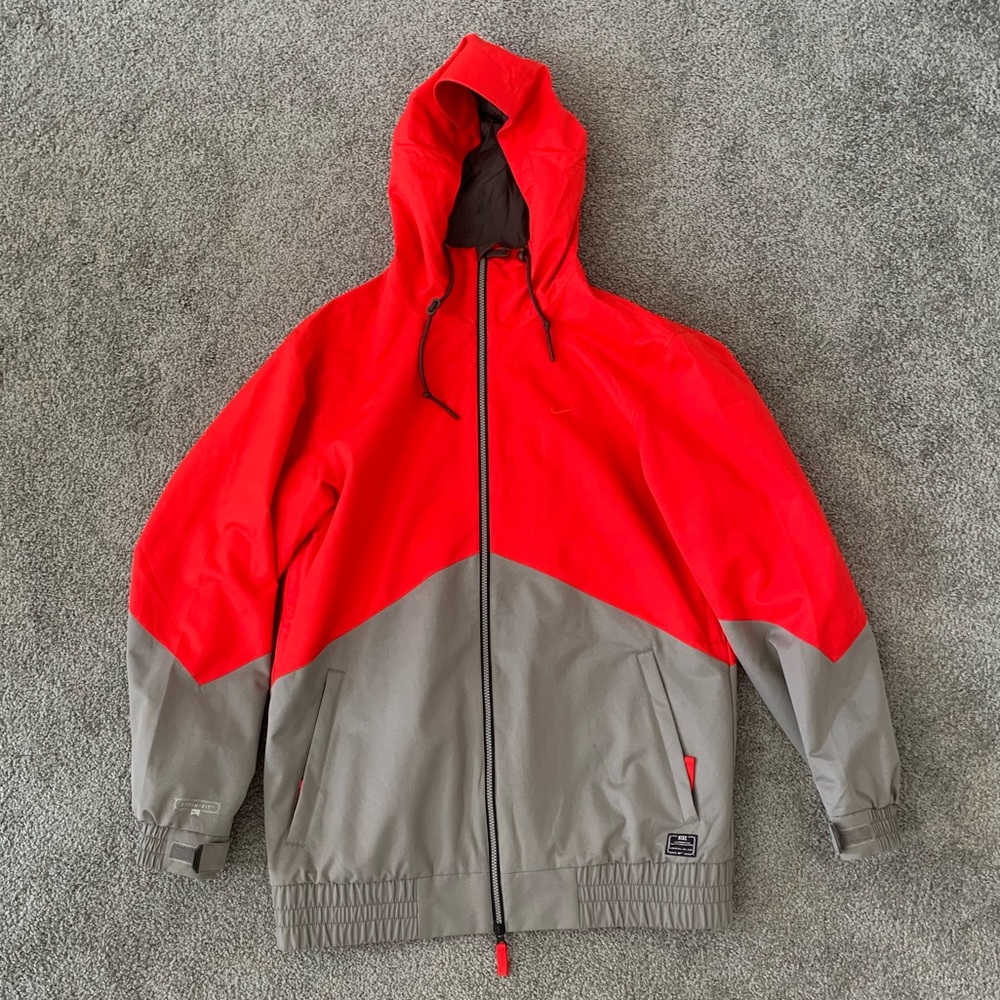 Nike storm-fit snow jacket